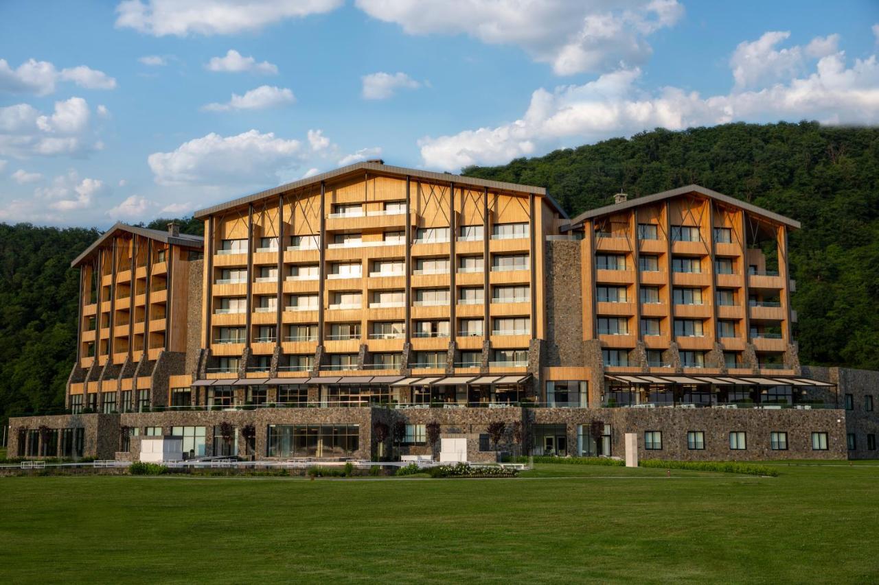 Chenot Palace Габала Екстериор снимка